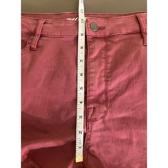 Mossimo high rise cut out floral lace insert cut off jean shorts - Picture 7 of 10